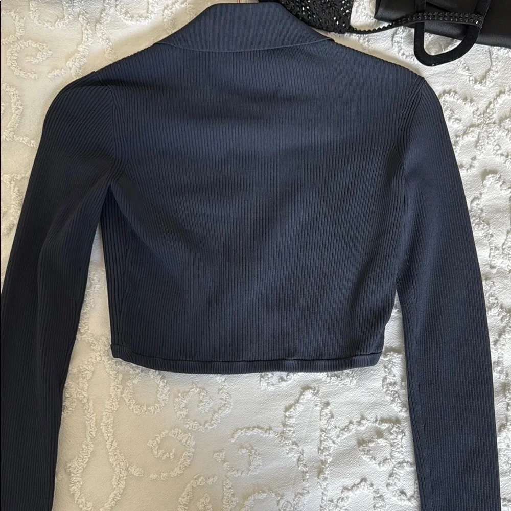 Cult Gaia Viola Ribbed Cropped Top - Picture 6 of 7